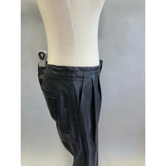Banana Republic black faux leather pleated front ankle pants Size 4 mid rise - Picture 11 of 15